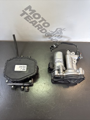 Honda cbr1000rr pompa abs - cbr1000rr,